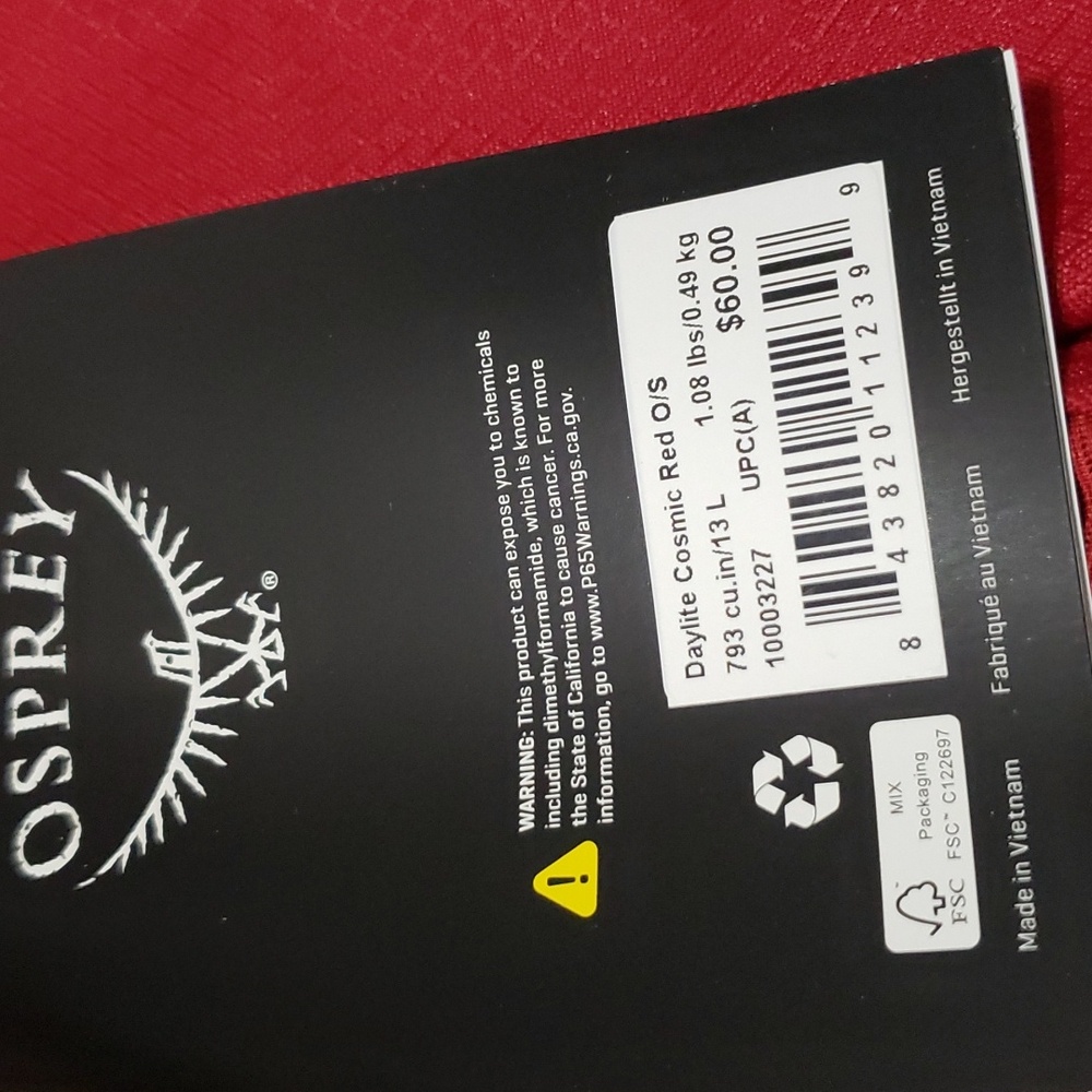 Osprey Cosmic Red Daylite Backpack 13 L NEW NWT $60 - Picture 4 of 9
